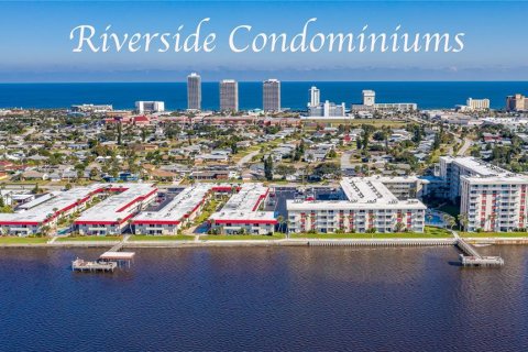 Condominio en venta en Daytona Beach, Florida, 2 habitaciones, 38.55 m2 № 1827640 - foto 2