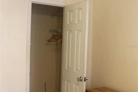 Condo in Altamonte Springs, Florida, 2 bedrooms  № 2148297 - photo 19