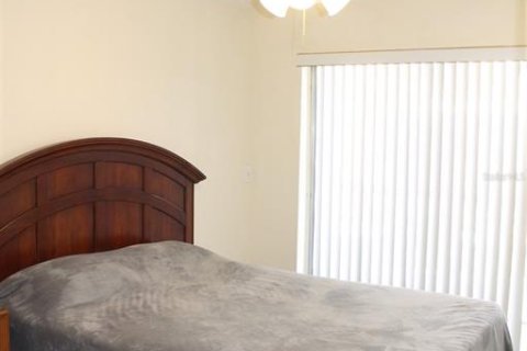 Condo in Altamonte Springs, Florida, 2 bedrooms  № 2148297 - photo 18