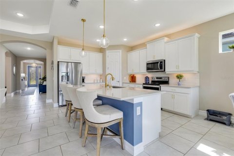House in Venice, Florida 3 bedrooms, 208.57 sq.m. № 1747097 - photo 15