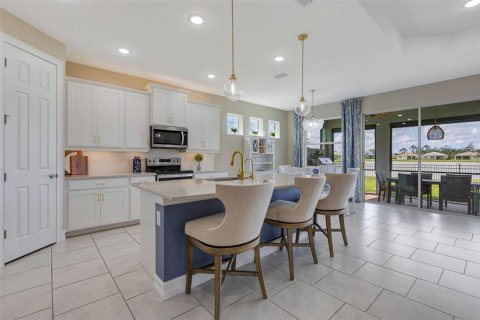 House in Venice, Florida 3 bedrooms, 208.57 sq.m. № 1747097 - photo 14