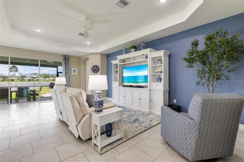House in Venice, Florida 3 bedrooms, 208.57 sq.m. № 1747097 - photo 12