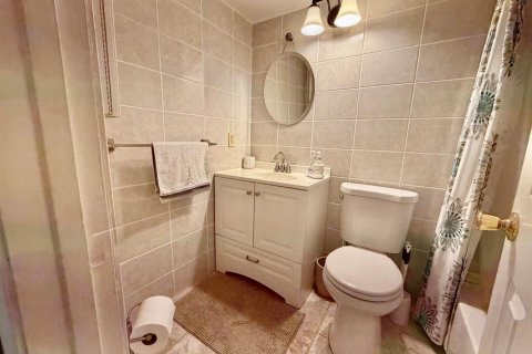 Condo in Deerfield Beach, Florida, 1 bedroom  № 2077516 - photo 12
