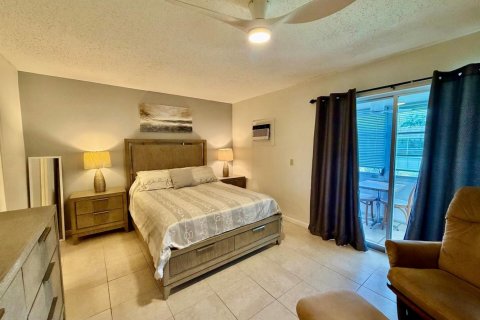Condo in Deerfield Beach, Florida, 1 bedroom  № 2077516 - photo 10