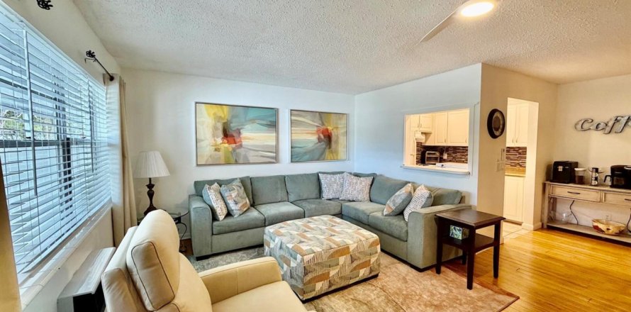 Condo in Deerfield Beach, Florida, 1 bedroom  № 2077516