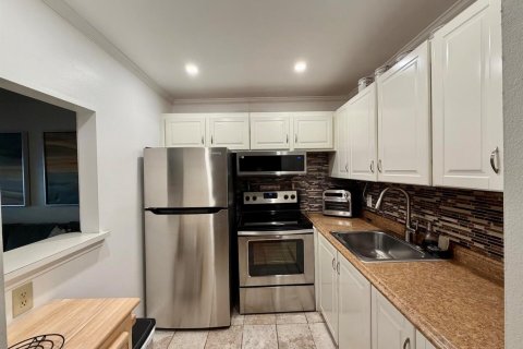Condo in Deerfield Beach, Florida, 1 bedroom  № 2077516 - photo 3
