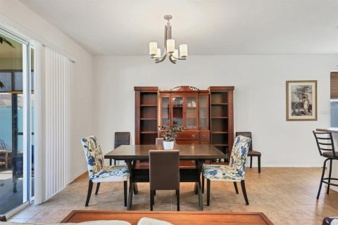 House in Bradenton, Florida 4 bedrooms, 197.6 sq.m. № 1537678 - photo 8