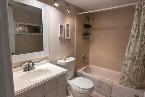 Купить кондоминиум в Дирфилд-Бич, Флорида 3 комнаты, 90.12м2, № 2190867 - фото 15