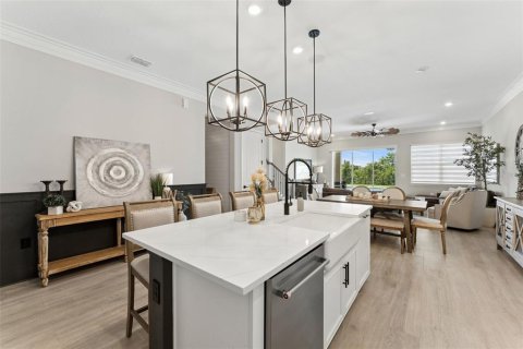 Купить виллу или дом в Монверде, Флорида 11 комнат, 318.93м2, № 2223117 - фото 13