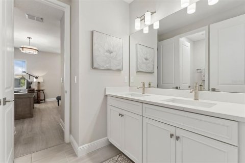 Купить виллу или дом в Монверде, Флорида 11 комнат, 318.93м2, № 2223117 - фото 28