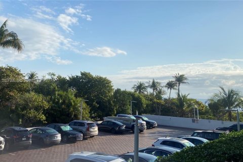 Copropriété à louer à Key Biscayne, Floride: 2 chambres, 117.06 m2 № 2080505 - photo 2