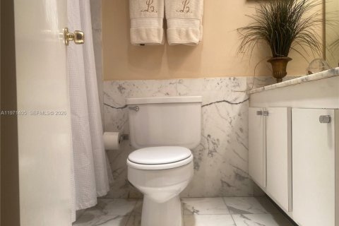 Copropriété à louer à Key Biscayne, Floride: 2 chambres, 117.06 m2 № 2080505 - photo 8