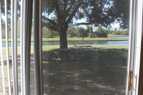 Villa ou maison à louer à Kissimmee, Floride: 4 chambres, 234.86 m2 № 1608728 - photo 10