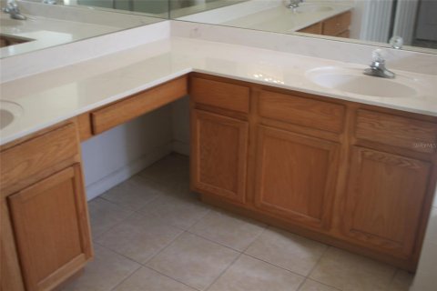Villa ou maison à louer à Kissimmee, Floride: 4 chambres, 234.86 m2 № 1608728 - photo 21