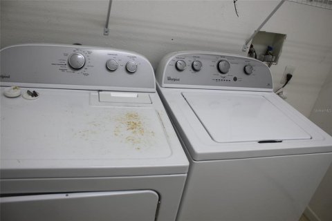 Villa ou maison à louer à Kissimmee, Floride: 4 chambres, 234.86 m2 № 1608728 - photo 26