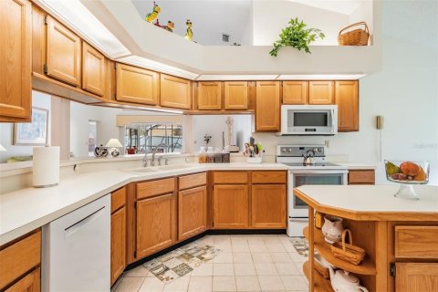 House in Tampa, Florida 3 bedrooms, 216.56 sq.m. № 1613817 - photo 10