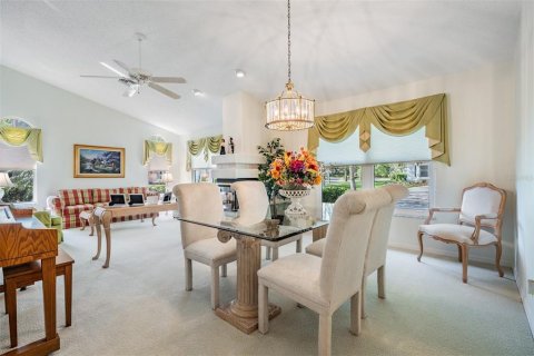 House in Tampa, Florida 3 bedrooms, 216.56 sq.m. № 1613817 - photo 7