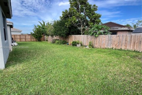 Casa en venta en Homestead, Florida, 4 dormitorios, 186.36 m2 № 1965423 - foto 8