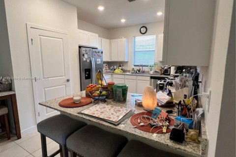 Casa en venta en Homestead, Florida, 4 dormitorios, 186.36 m2 № 1965423 - foto 9