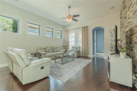 House in Orlando, Florida 3 bedrooms, 221.48 sq.m. № 1742629 - photo 18