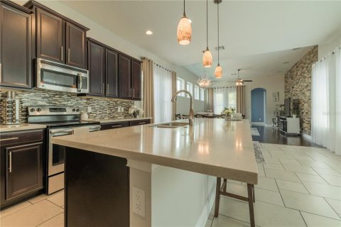 House in Orlando, Florida 3 bedrooms, 221.48 sq.m. № 1742629 - photo 13
