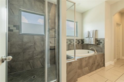 House in Orlando, Florida 3 bedrooms, 221.48 sq.m. № 1742629 - photo 26