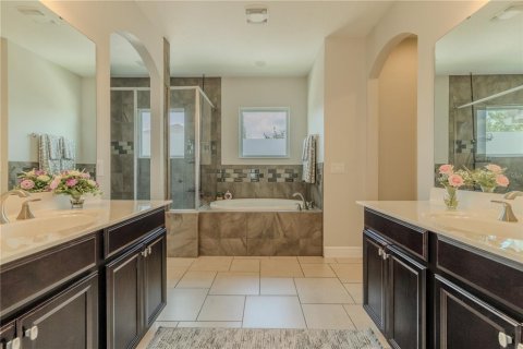 House in Orlando, Florida 3 bedrooms, 221.48 sq.m. № 1742629 - photo 25