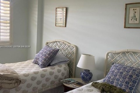 Снять в аренду кондоминиум в Ки-Бискейн, Флорида 2 спальни, 117.06м2, № 2033574 - фото 5