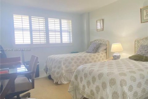 Снять в аренду кондоминиум в Ки-Бискейн, Флорида 2 спальни, 117.06м2, № 2033574 - фото 10