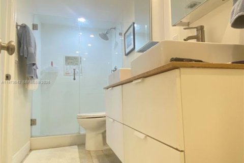 Снять в аренду кондоминиум в Ки-Бискейн, Флорида 2 спальни, 117.06м2, № 2033574 - фото 9