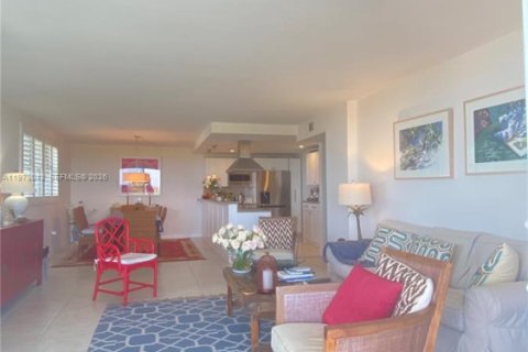 Снять в аренду кондоминиум в Ки-Бискейн, Флорида 2 спальни, 117.06м2, № 2033574 - фото 15