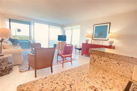 Copropriété à louer à Key Biscayne, Floride: 2 chambres, 117.06 m2 № 2033574 - photo 18