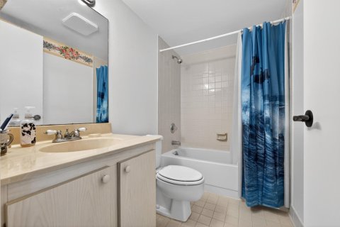 Condominio en venta en St. Lucie, Florida, 2 dormitorios, 110.93 m2 № 2088068 - foto 13