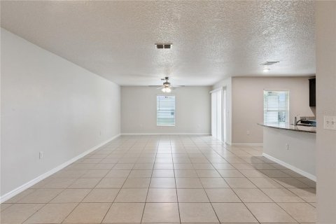 Villa ou maison à vendre à Mascotte, Floride: 5 chambres, 180.6 m2 № 2396674 - photo 9