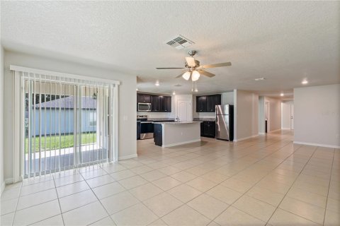 Villa ou maison à vendre à Mascotte, Floride: 5 chambres, 180.6 m2 № 2396674 - photo 10