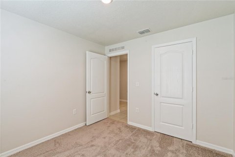 Villa ou maison à vendre à Mascotte, Floride: 5 chambres, 180.6 m2 № 2396674 - photo 27