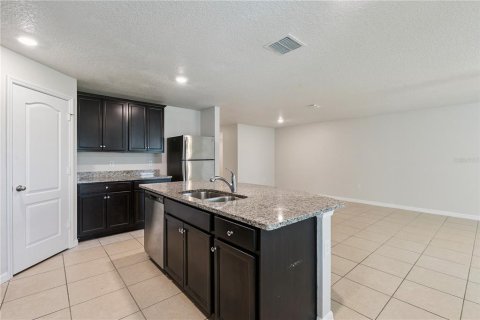 Villa ou maison à vendre à Mascotte, Floride: 5 chambres, 180.6 m2 № 2396674 - photo 15