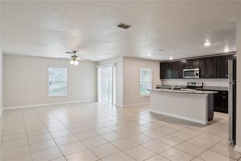 Villa ou maison à vendre à Mascotte, Floride: 5 chambres, 180.6 m2 № 2396674 - photo 12