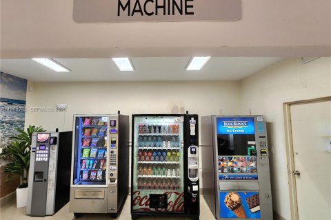 Купить кондоминиум в Холливуд, Флорида 1 спальня, 83.8м2, № 2033704 - фото 29