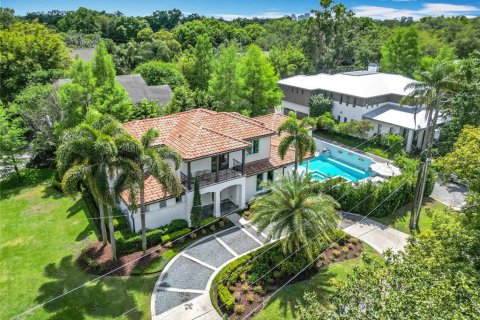 House in Winter Park, Florida 4 bedrooms, 307.23 sq.m. № 1644746 - photo 4