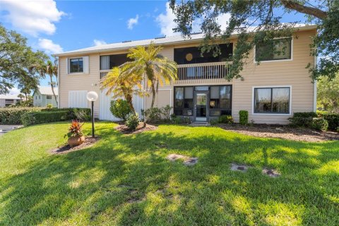 Condo in Sebastian, Florida, 2 bedrooms № 2229530 - photo 22