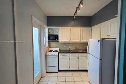 Appartement à louer à Miami Beach, Floride: 1 chambre, 74.32 m2 № 1933170 - photo 29