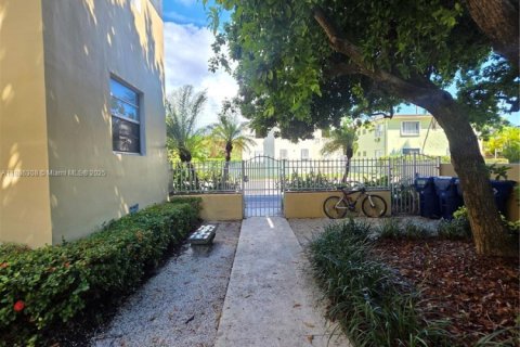 Appartement à louer à Miami Beach, Floride: 1 chambre, 74.32 m2 № 1933170 - photo 12