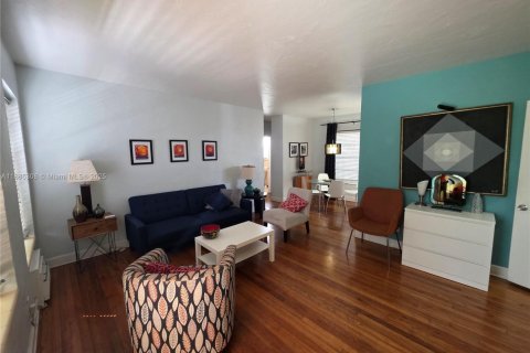 Appartement à louer à Miami Beach, Floride: 1 chambre, 74.32 m2 № 1933170 - photo 2