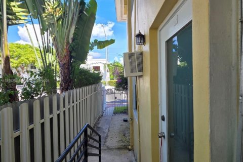Appartement à louer à Miami Beach, Floride: 1 chambre, 74.32 m2 № 1933170 - photo 27