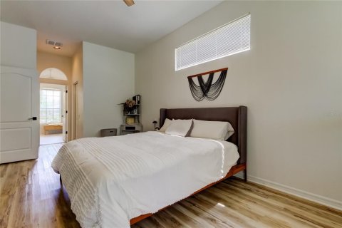 Casa en alquiler en Tampa, Florida, 4 dormitorios, 227.89 m2 № 1785386 - foto 19