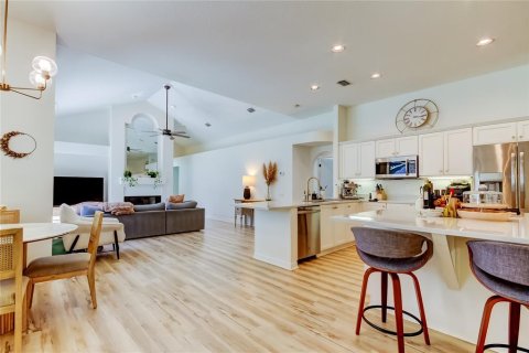 Casa en alquiler en Tampa, Florida, 4 dormitorios, 227.89 m2 № 1785386 - foto 4