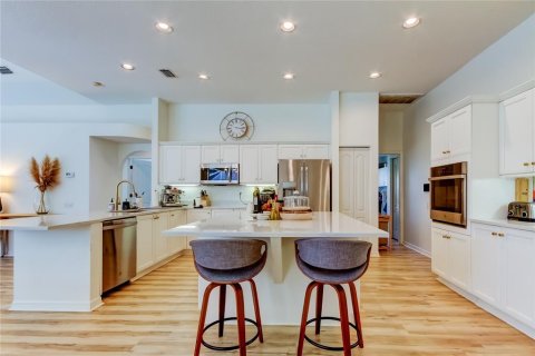 Casa en alquiler en Tampa, Florida, 4 dormitorios, 227.89 m2 № 1785386 - foto 5