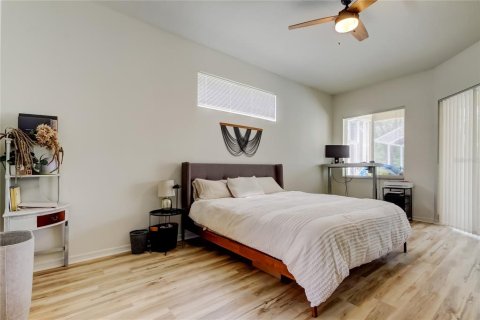 Casa en alquiler en Tampa, Florida, 4 dormitorios, 227.89 m2 № 1785386 - foto 18