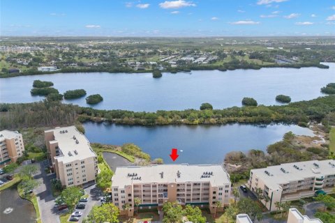 Condominio en venta en Saint Petersburg, Florida, 3 dormitorios, 136.57 m2 № 1719880 - foto 1